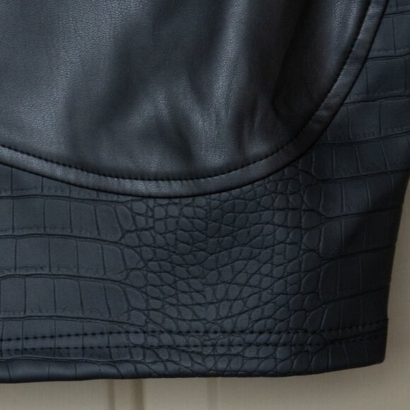 Maniere de Voir Wide Shoulder Crop Top Black Goth Dom 90s Club Rave Embossed - Picture 10 of 12